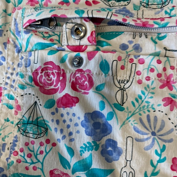 Duluth Trading Co Womens Gray and Pink Floral Patterned Overalls Size Large X 31 - Picture 15 of 16